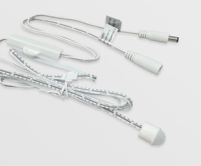 حساس انارة حركي خارجي مجال 2 متر 12-24فولط 4 امبير